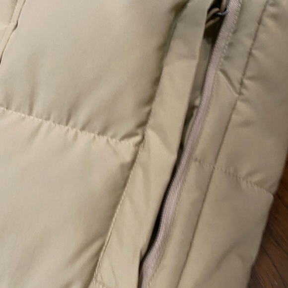 SOLD! Brand new size Small North Face coat - Picture 7 of 10